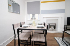 Stylish 3 Bedroom House in Newport - Parking